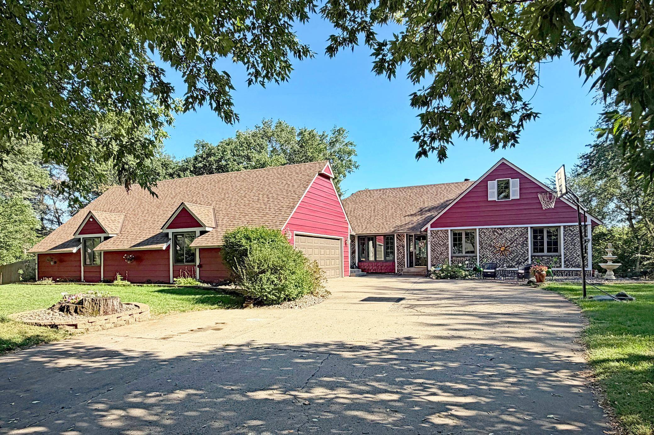 14951 Juniper Ridge DR NW, Ramsey, MN 55303