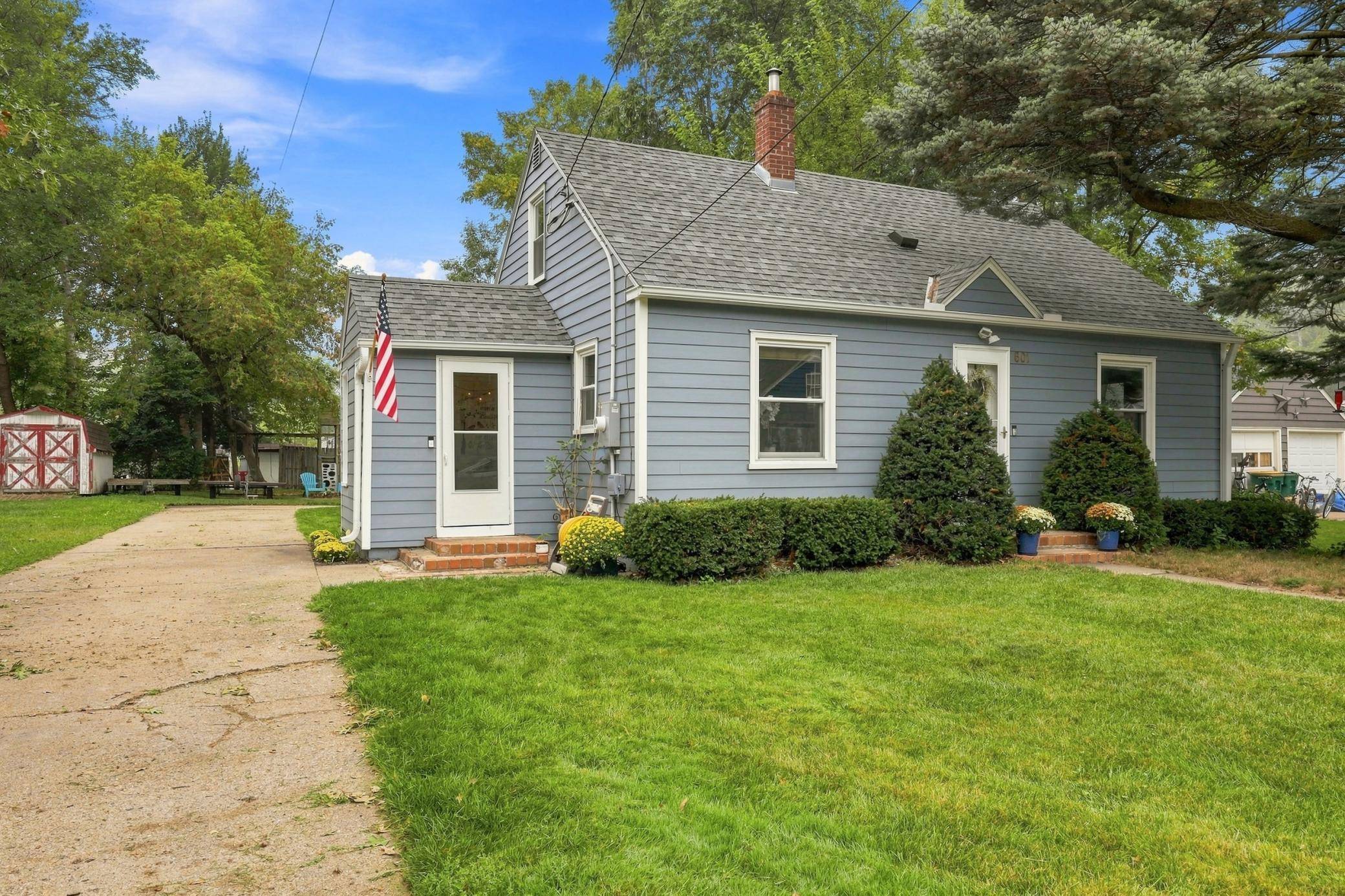 601 5th ST N, Dassel, MN 55325