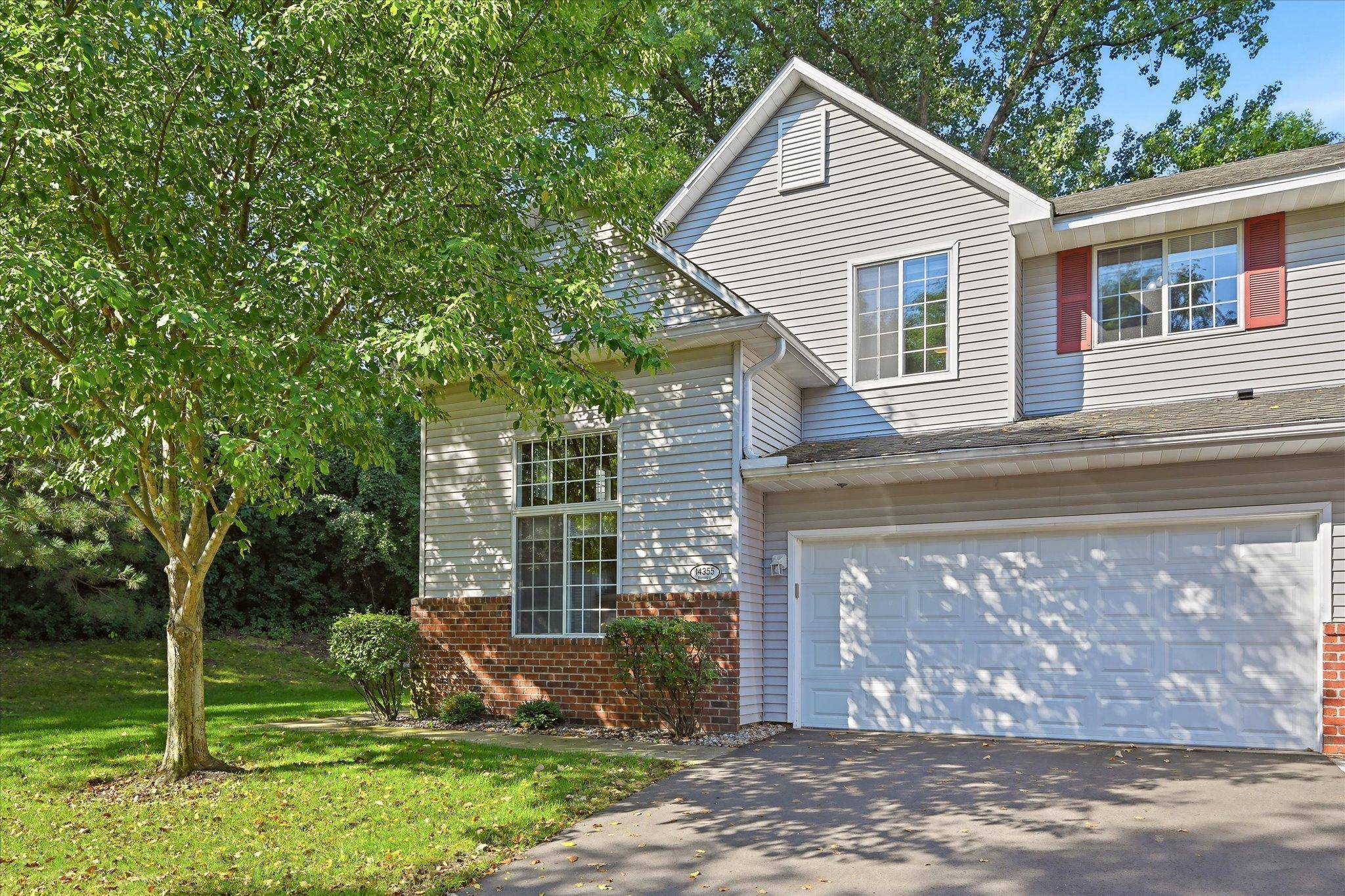 14355 Raymond LN, Eden Prairie, MN 55347