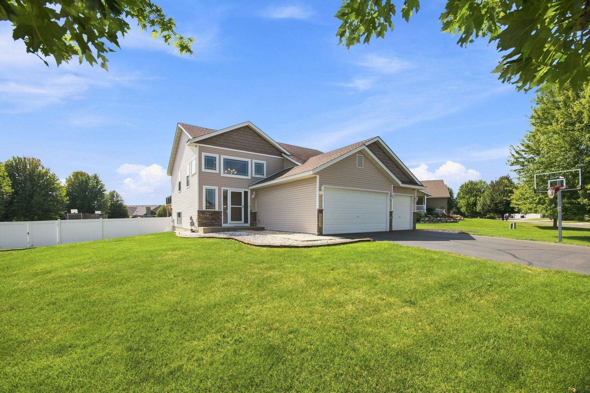 19385 Century CT, Farmington, MN 55024