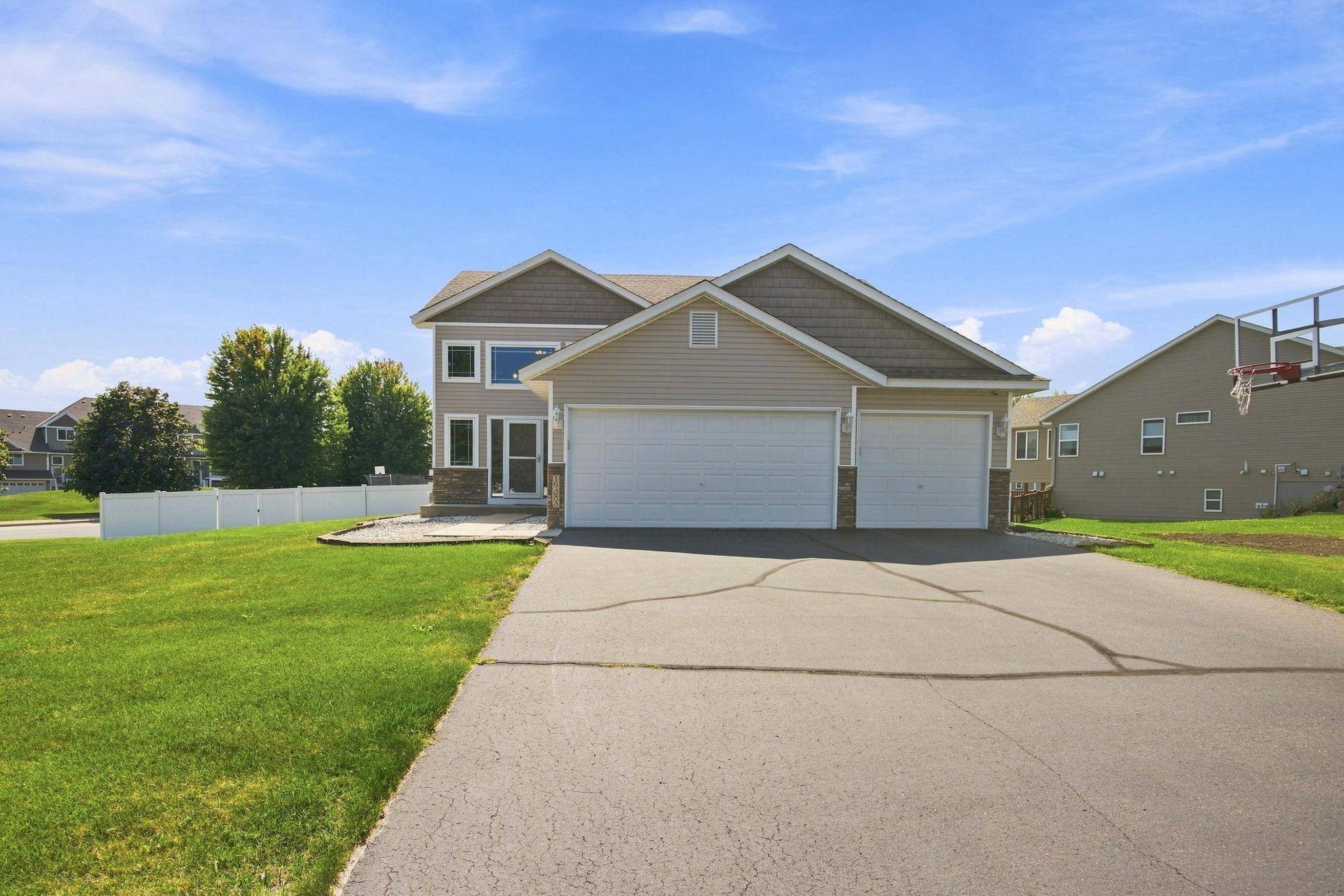 19385 Century CT, Farmington, MN 55024