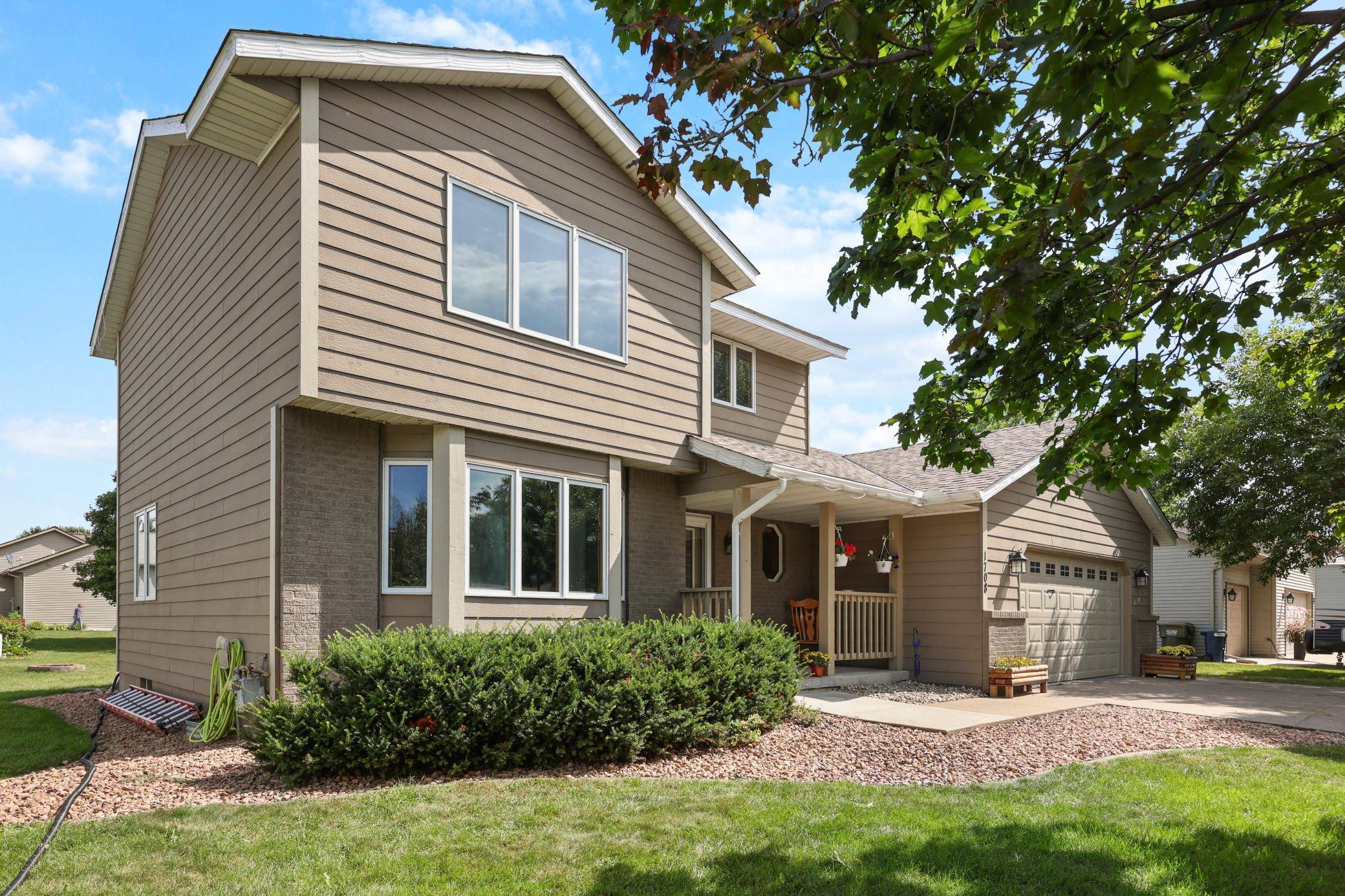 1708 Louden AVE N, Glencoe, MN 55336