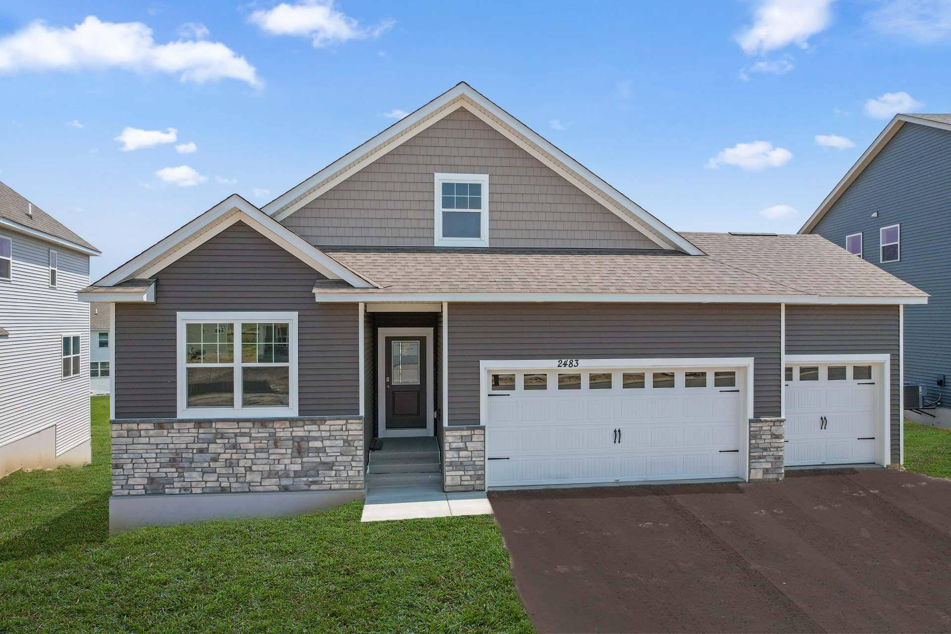 4723 Blake WAY, Woodbury, MN 55129
