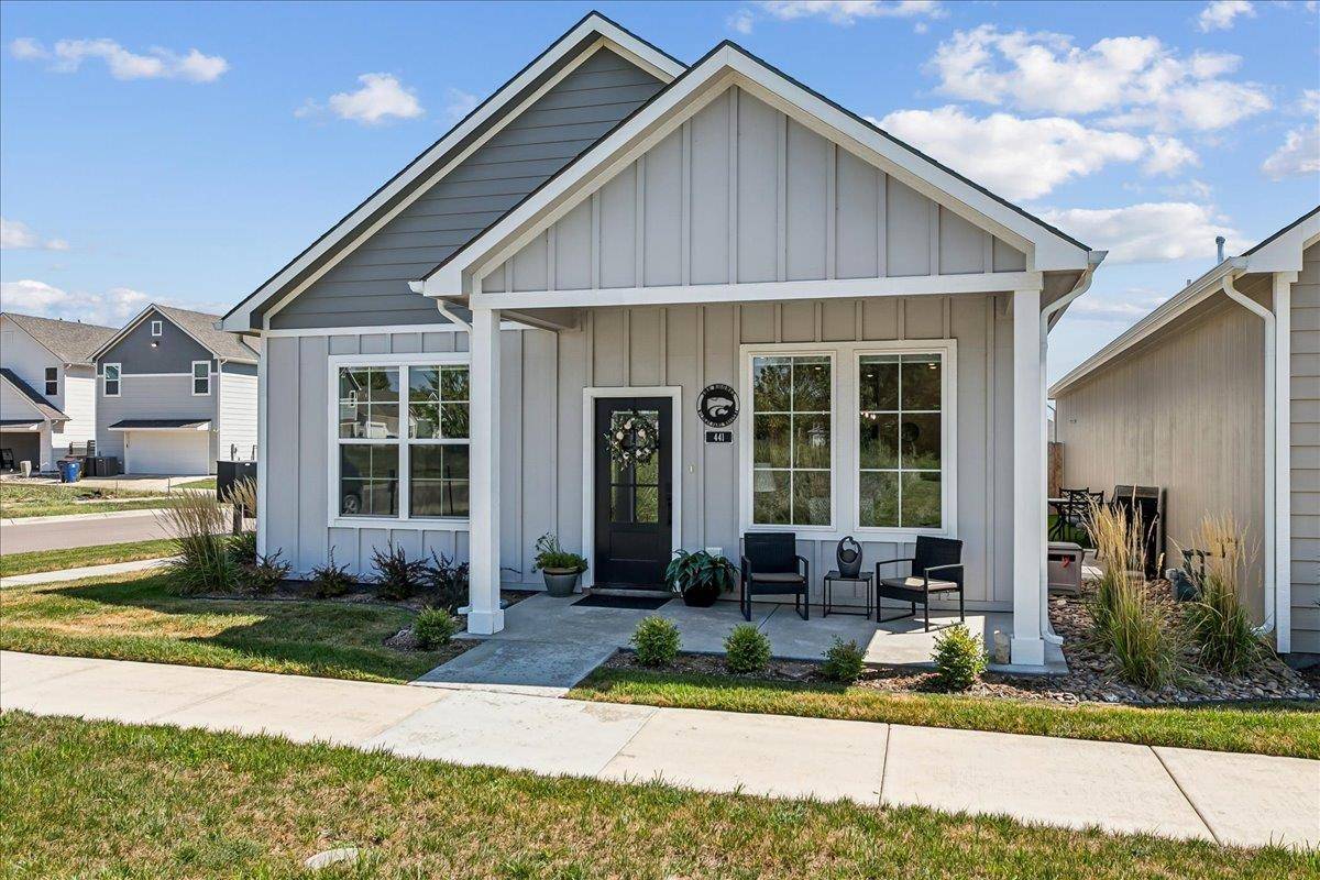 441 E Lexington Ln, Andover, KS 67002
