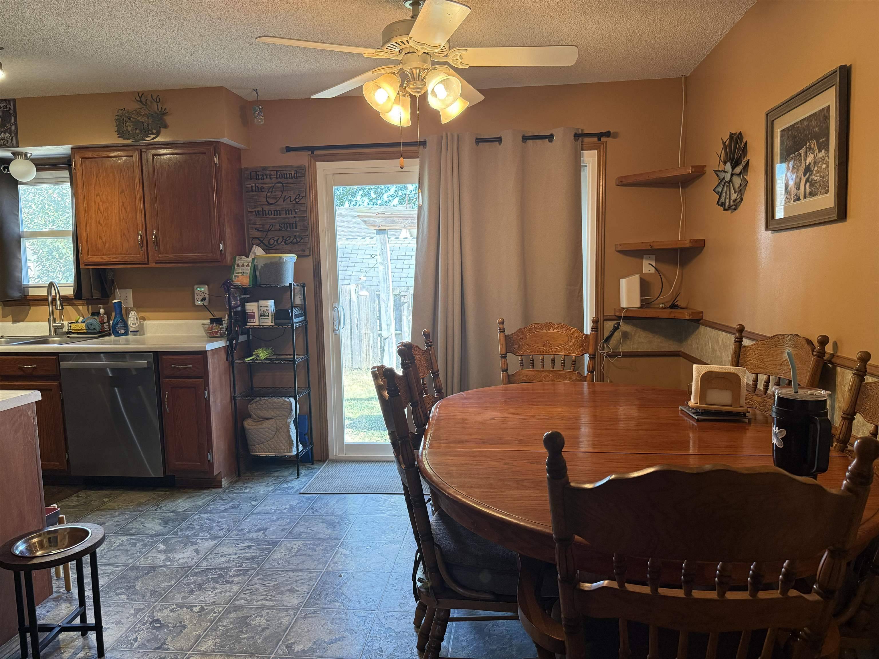 11517 W Jewell Ct, Wichita, KS 67209