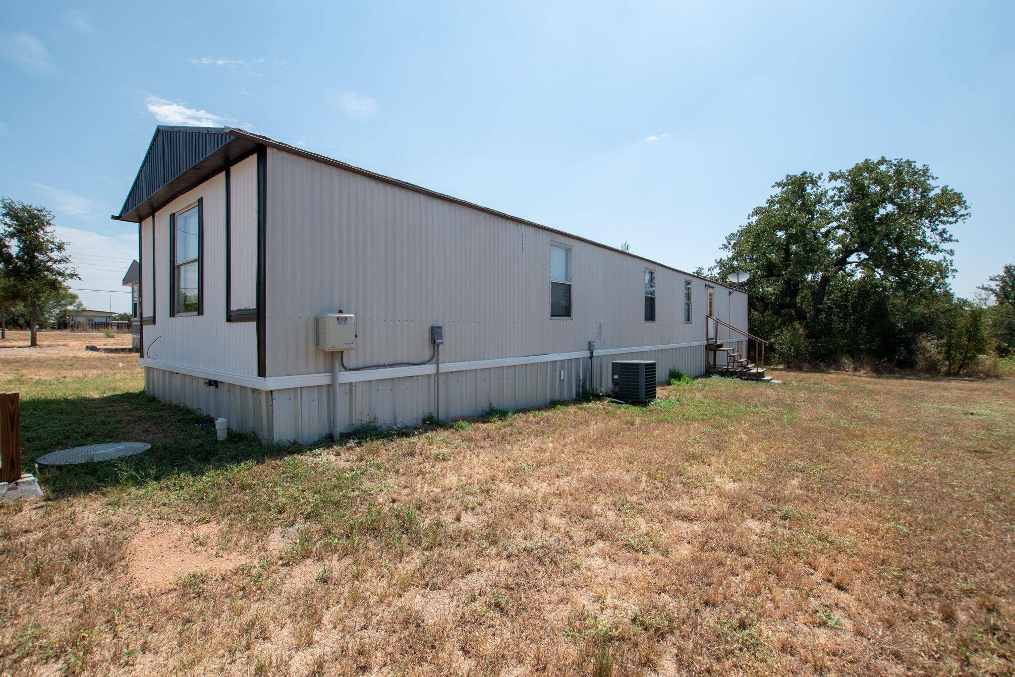 915 Austin ST, Kingsland, TX 78639