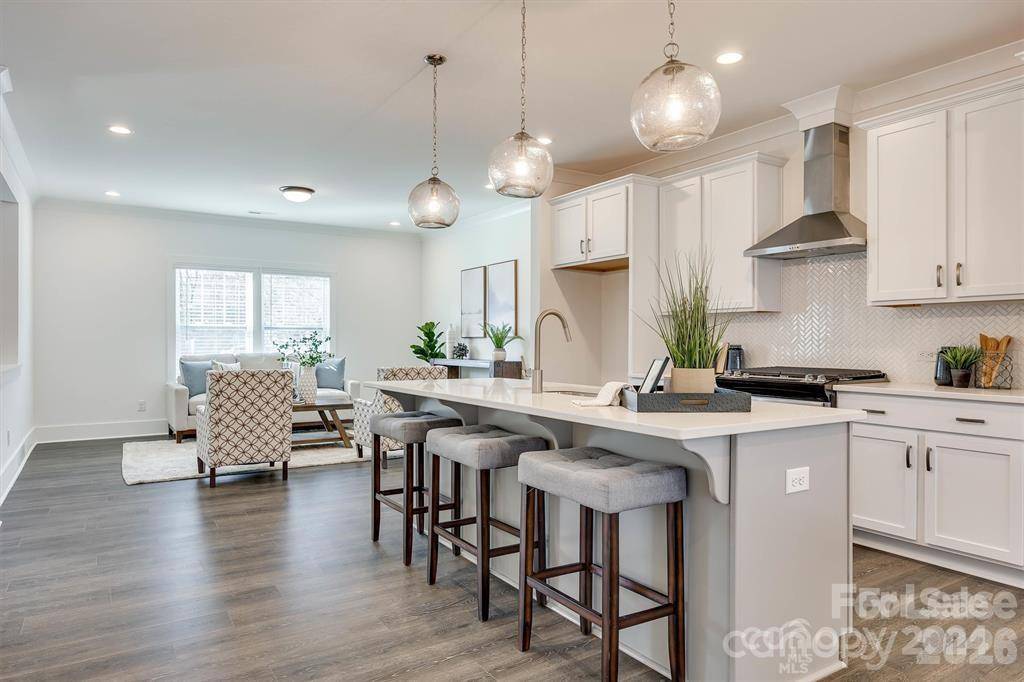 1241 Eastway DR, Charlotte, NC 28205