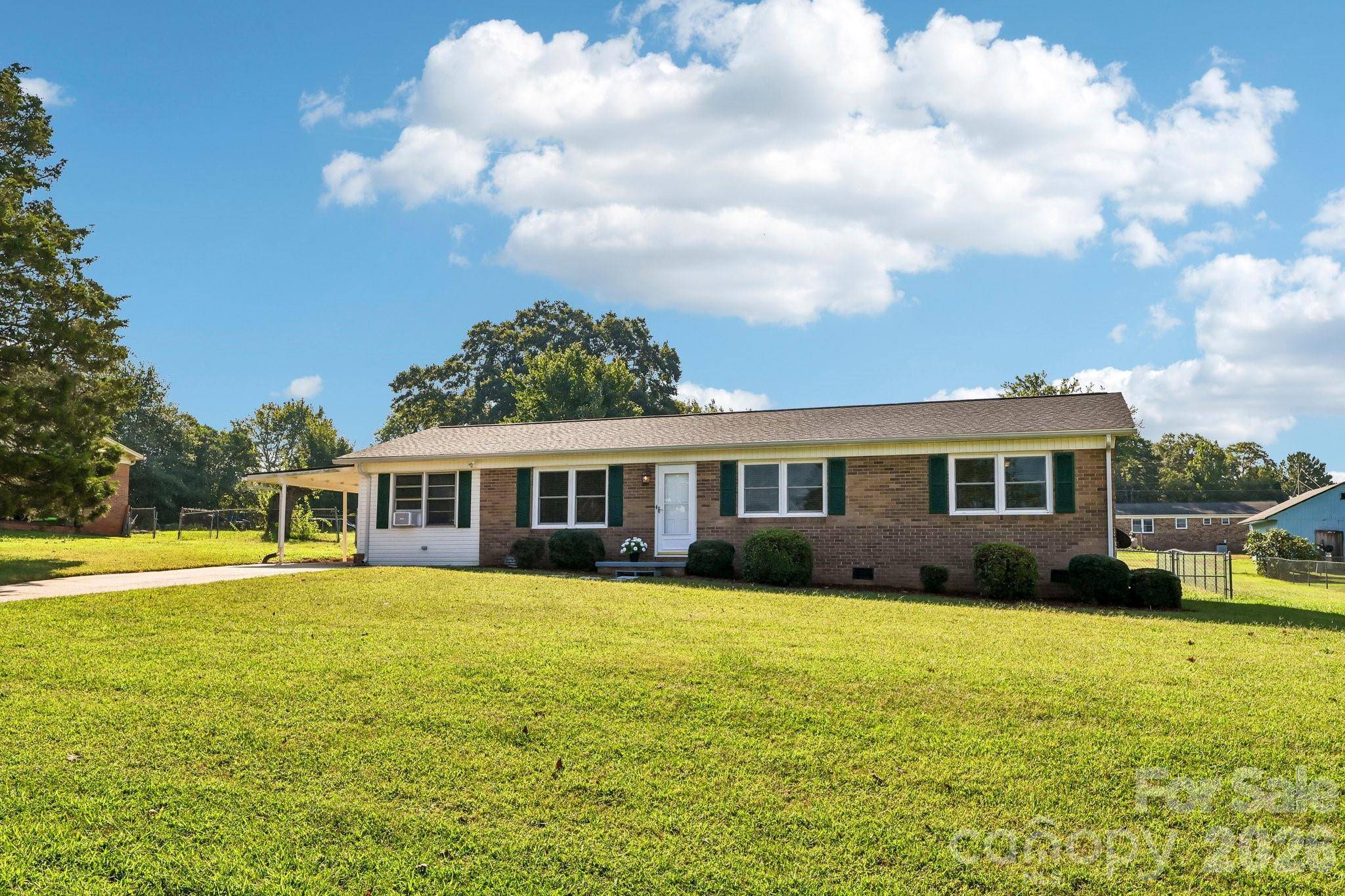 5111 Hawthorne LN, Shelby, NC 28152