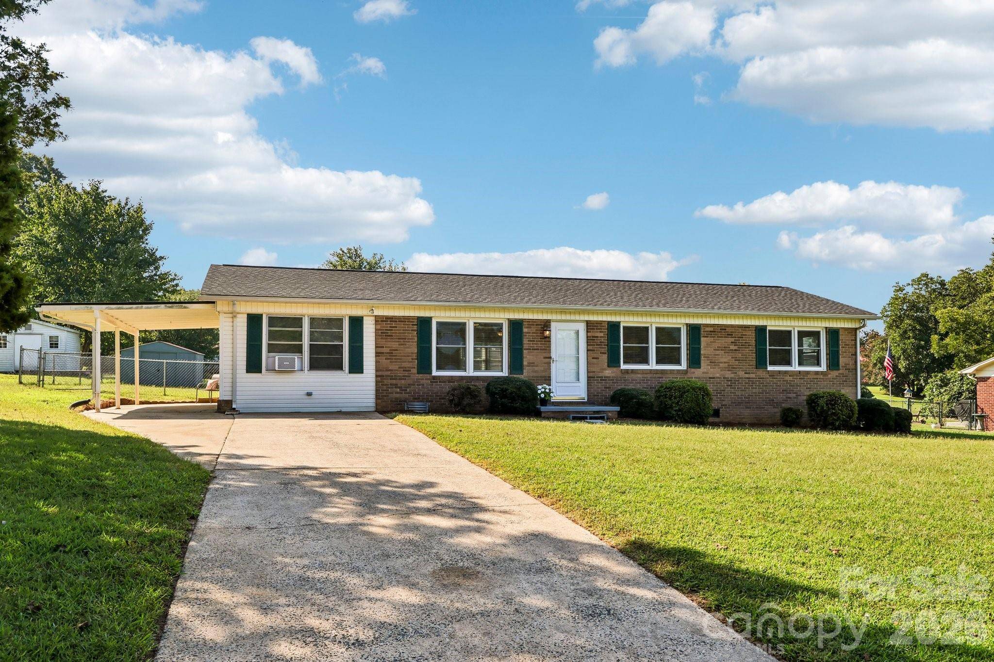 5111 Hawthorne LN, Shelby, NC 28152