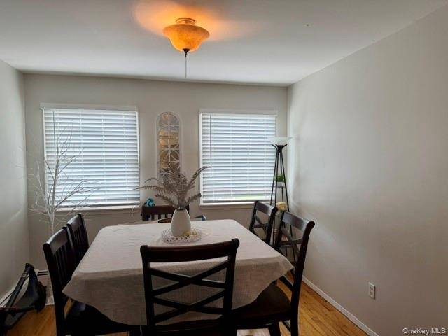 9 Jersey ST, Deer Park, NY 11729