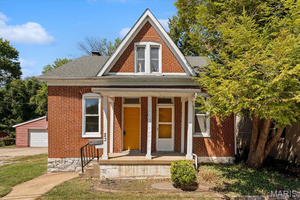 23 S 11th ST, Belleville, IL 62220