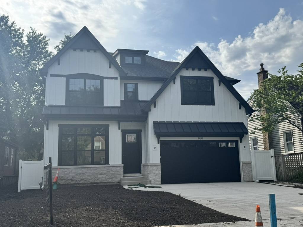 964 S Hillside AVE, Elmhurst, IL 60126
