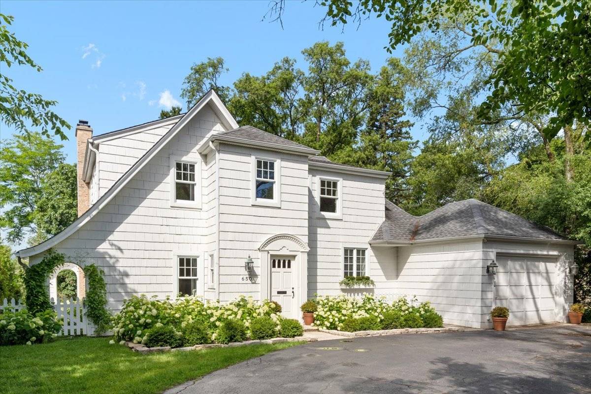 650 Green Bay RD, Highland Park, IL 60035