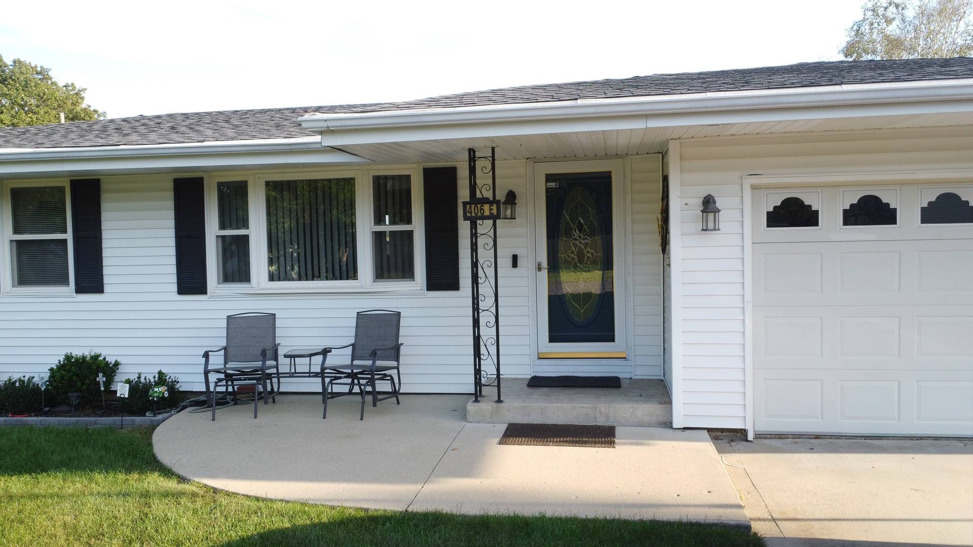 406 E Chestnut ST, Hoopeston, IL 60942