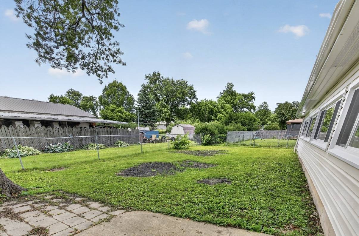 315 9th AVE, De Witt, IA 52472