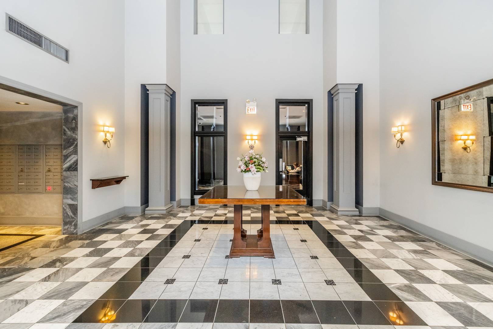 70 W Huron ST #802, Chicago, IL 60654