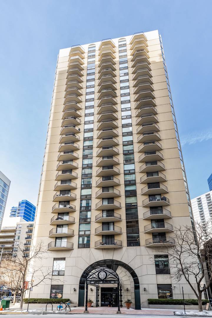 70 W Huron ST #802, Chicago, IL 60654
