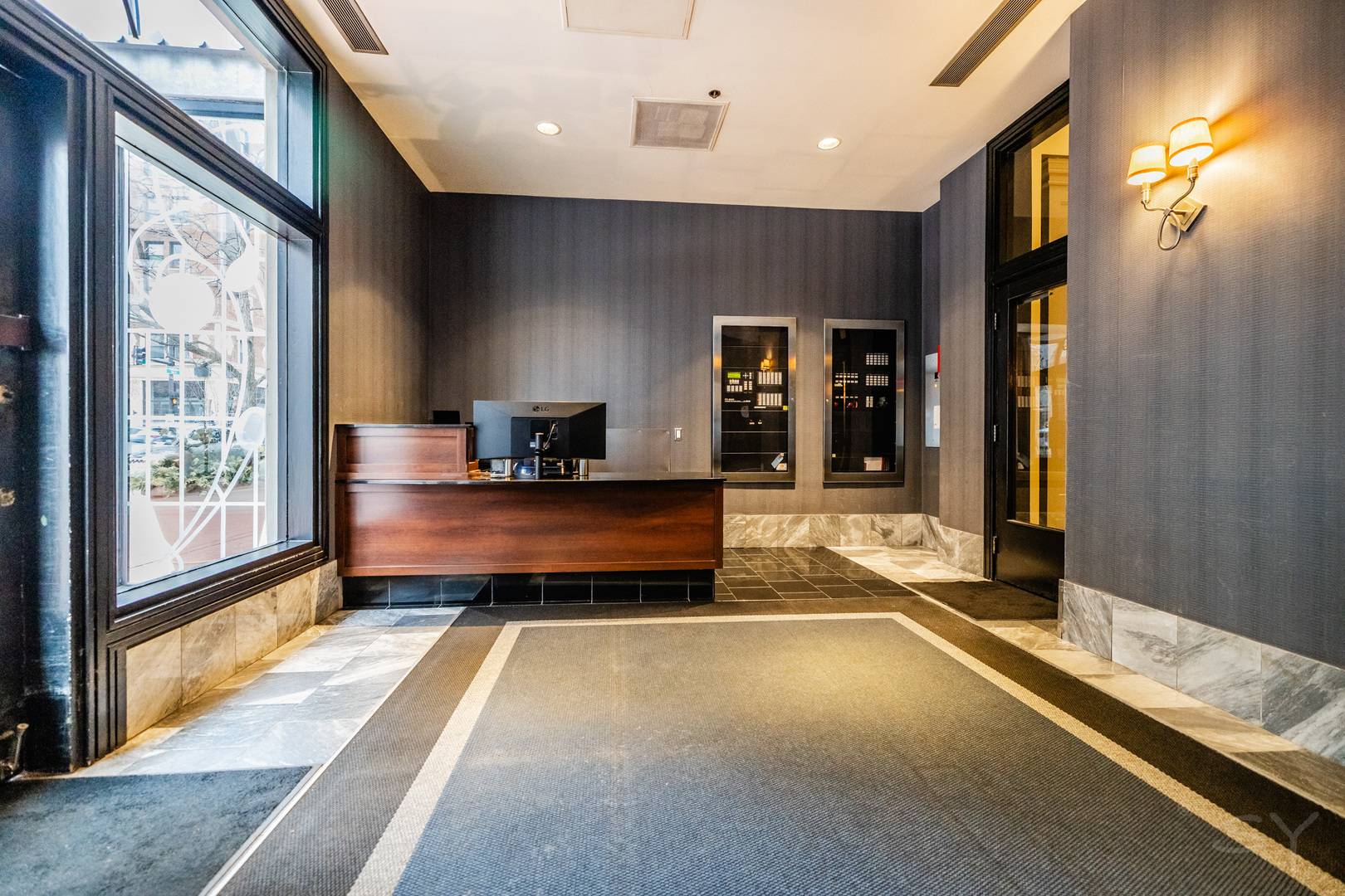 70 W Huron ST #802, Chicago, IL 60654