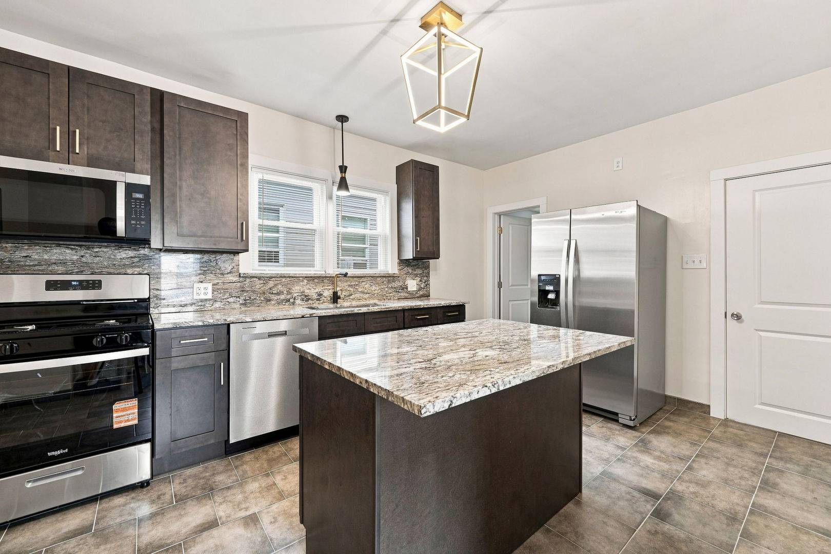 310 E 138th ST, Chicago, IL 60827