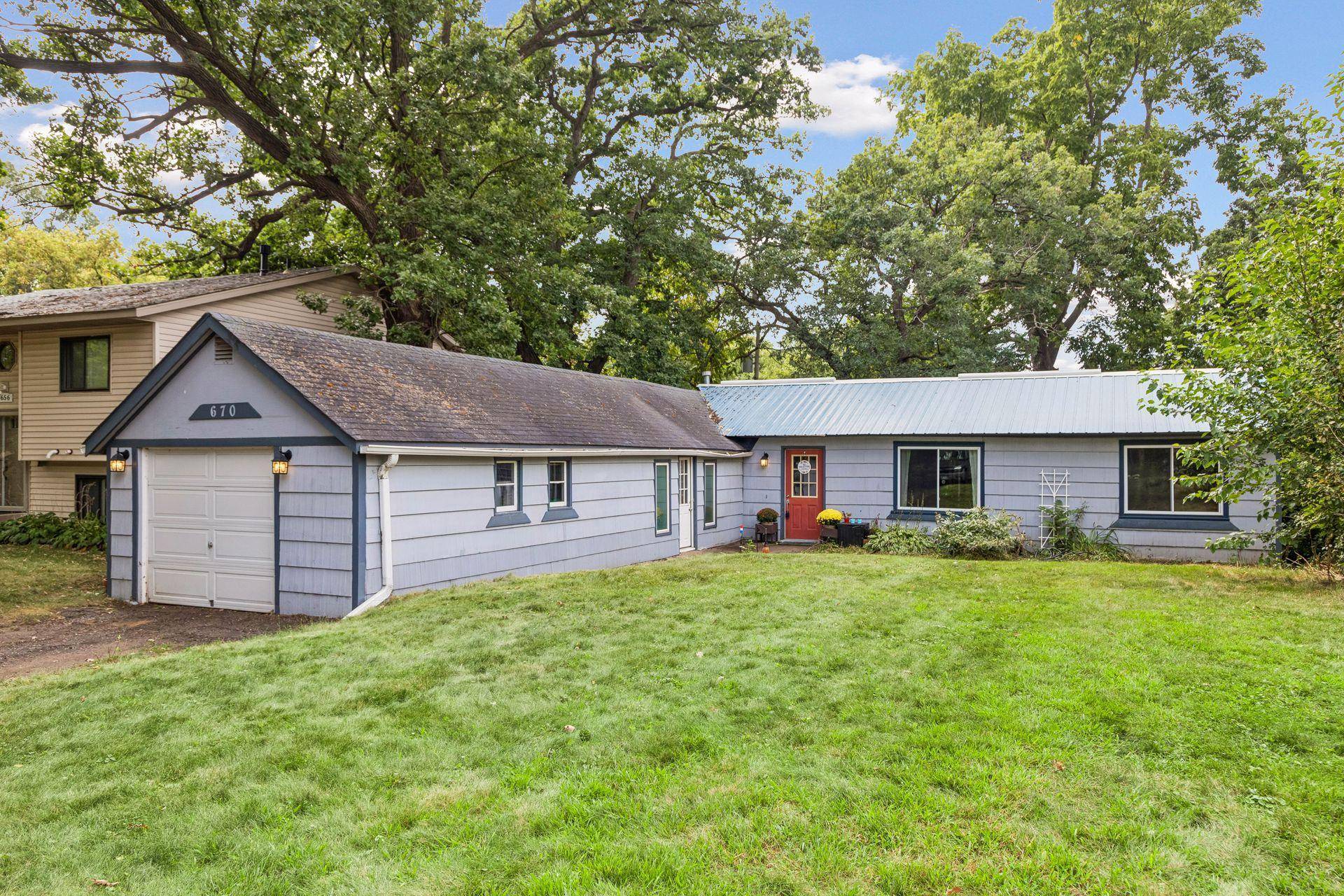 670 Goodwin AVE N, Oakdale, MN 55128