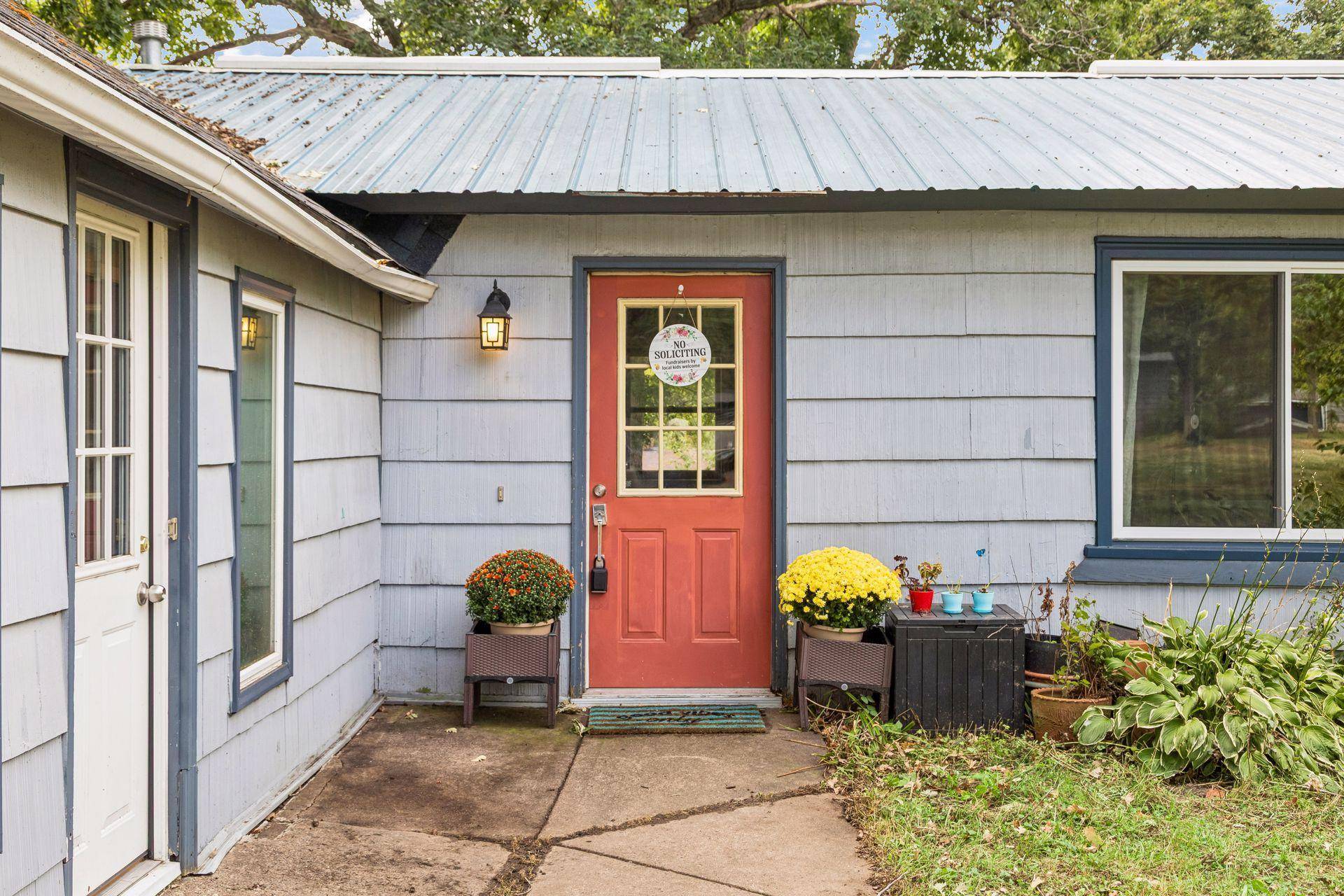 670 Goodwin AVE N, Oakdale, MN 55128