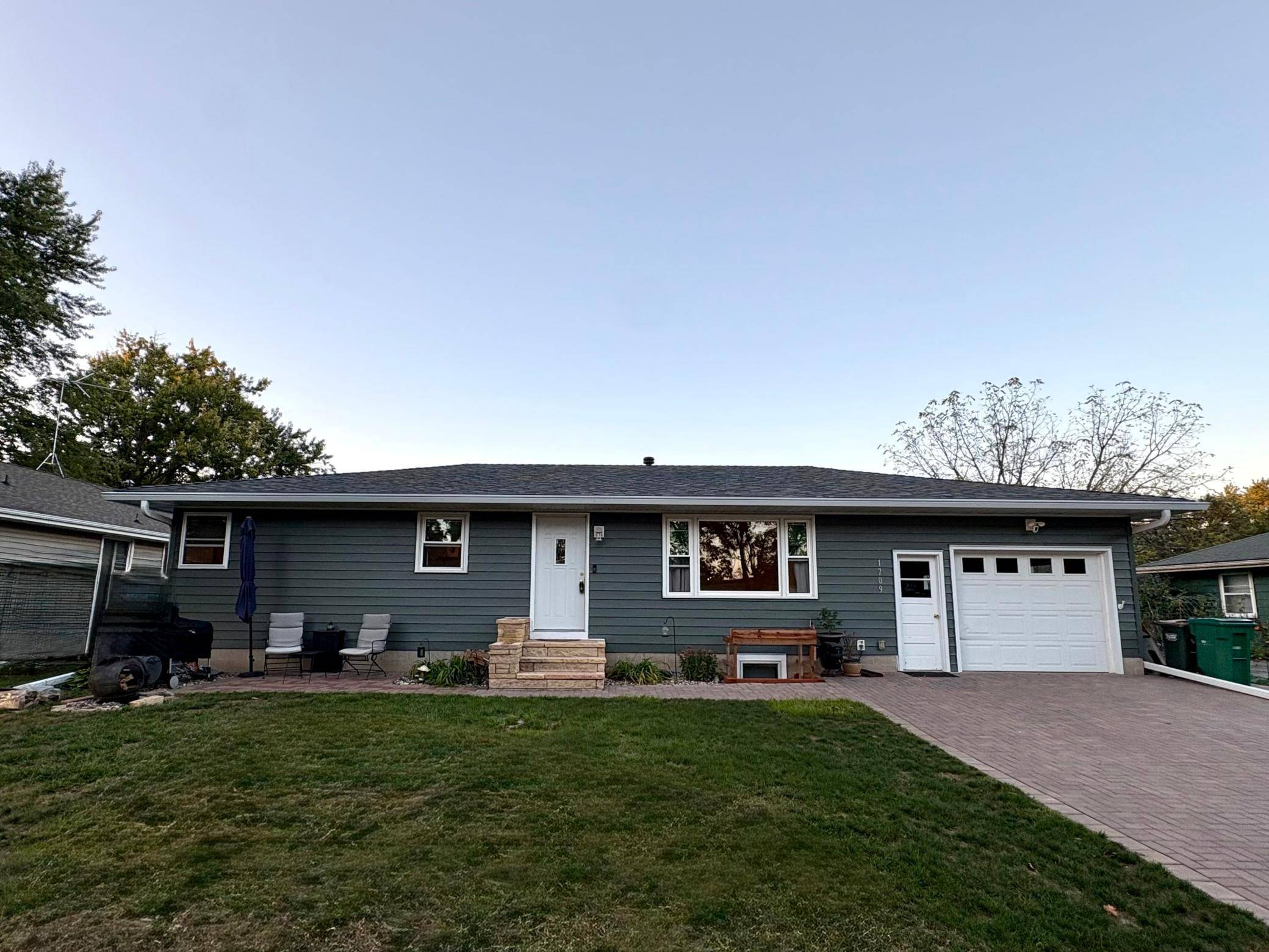 1709 14th ST E, Glencoe, MN 55336