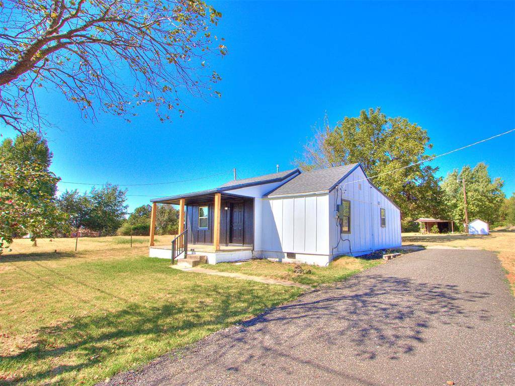 2587 Ridgecrest DR, Choctaw, OK 73020