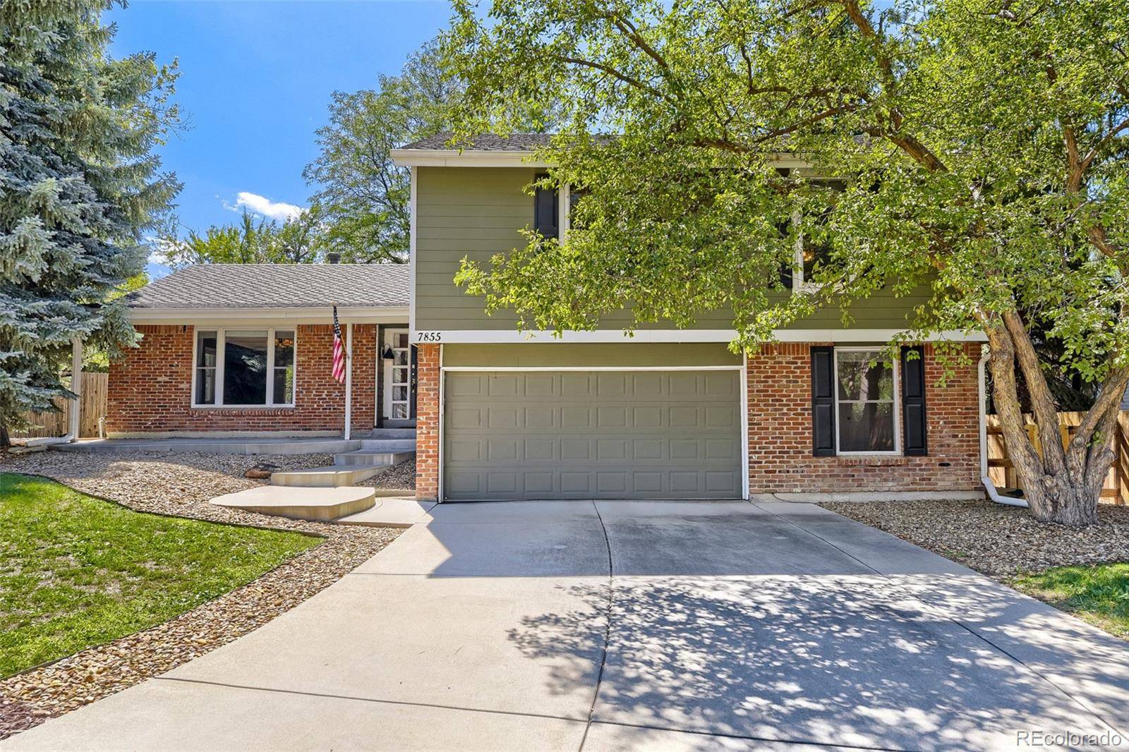 7855 S Wabash CT, Centennial, CO 80112