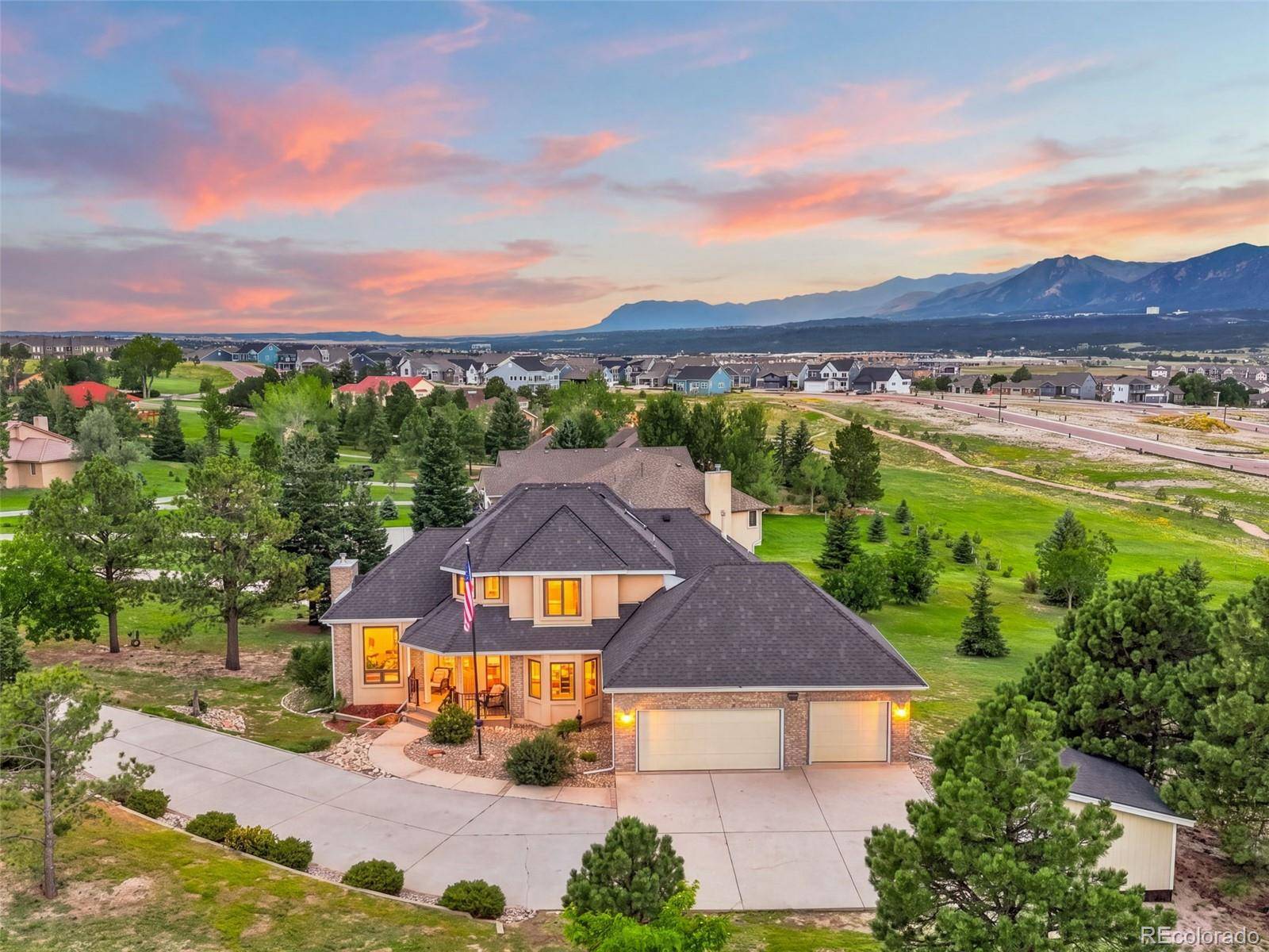 945 Caribou DR, Monument, CO 80132