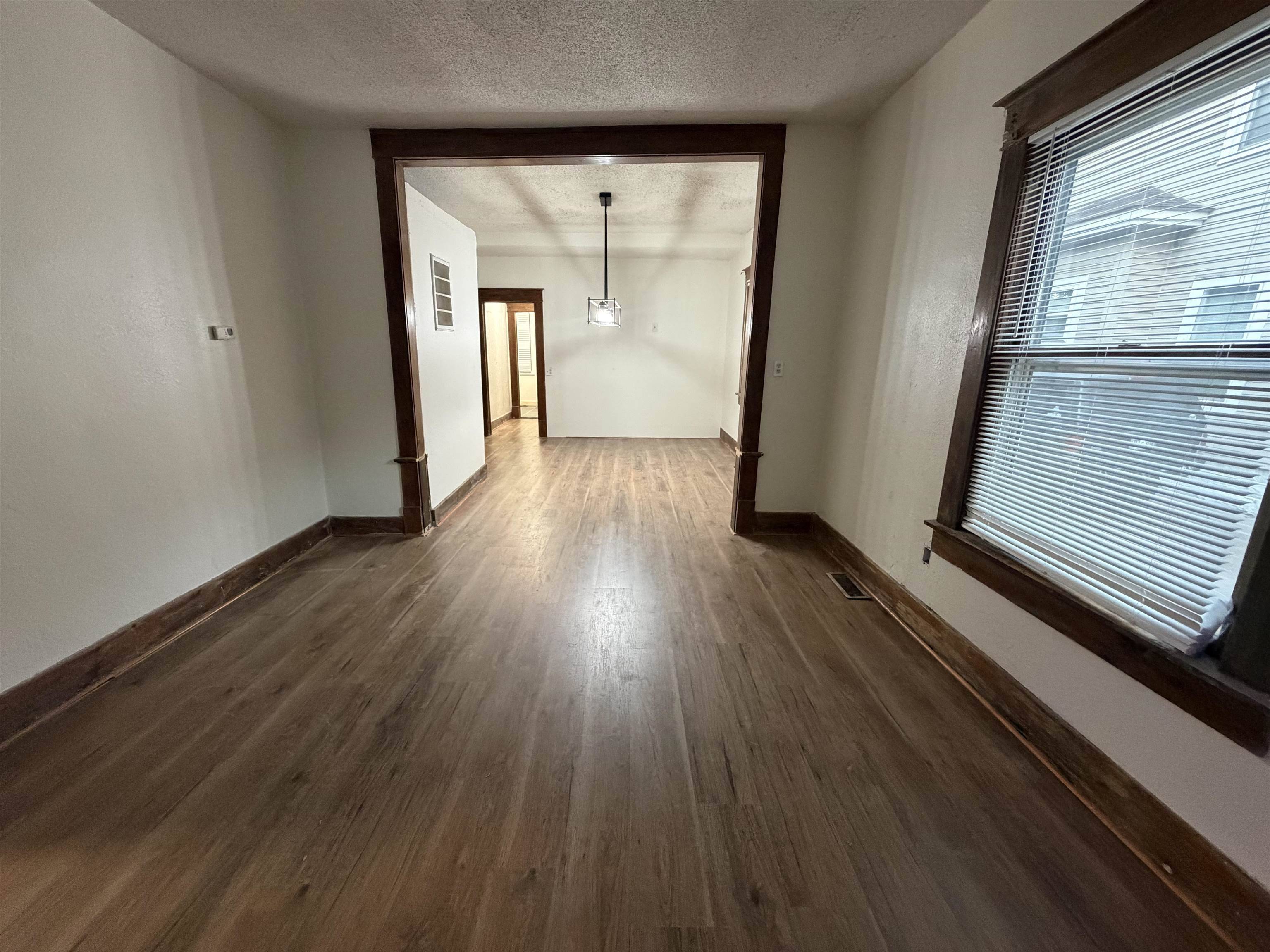 1424 S Main St, Wichita, KS 67213