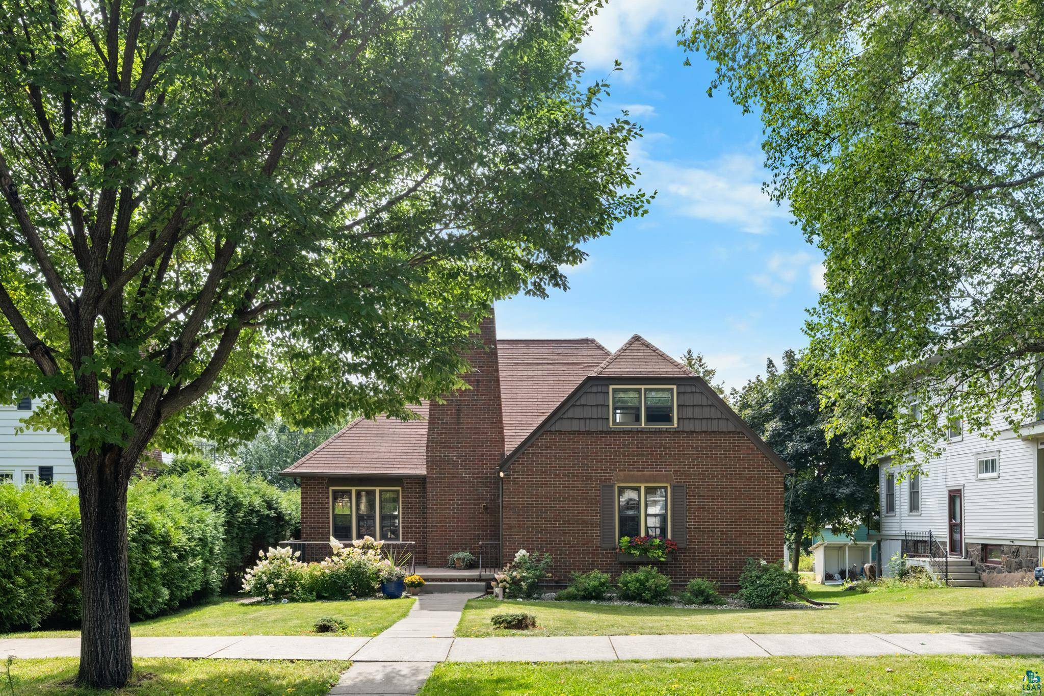 4214 Robinson St, Duluth, MN 55804