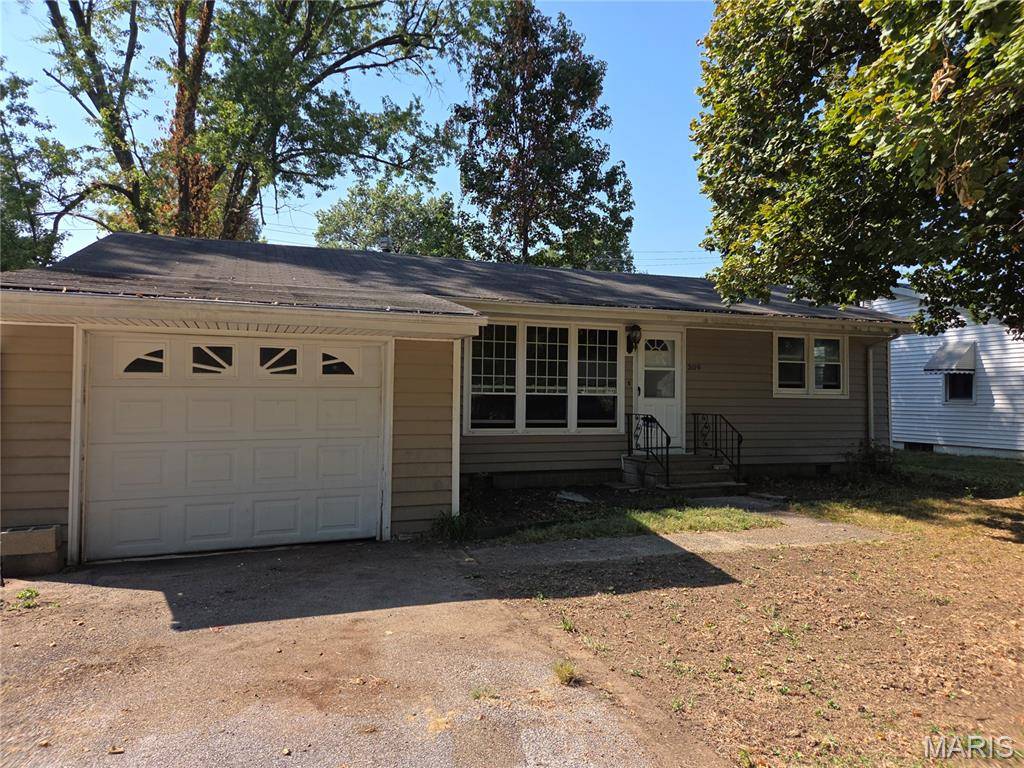 309 Joy DR, O'fallon, IL 62269