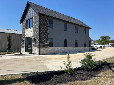 1617 W Pearce BLVD, Wentzville, MO 63385