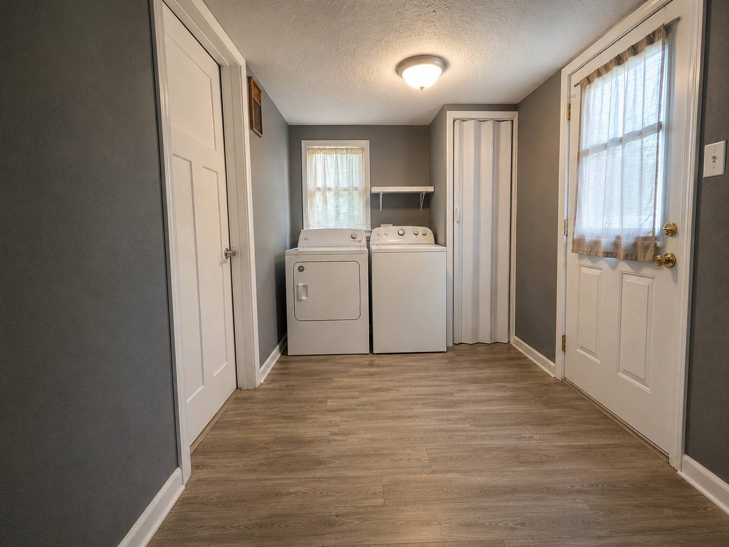 531 GROVELAND ST, Creve Coeur, IL 61610