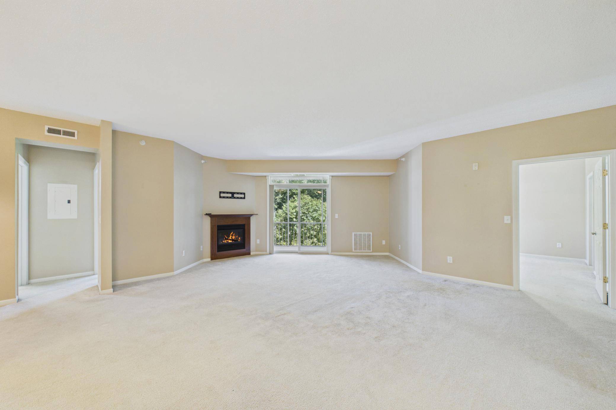 110696 Village RD #307, Chaska, MN 55318