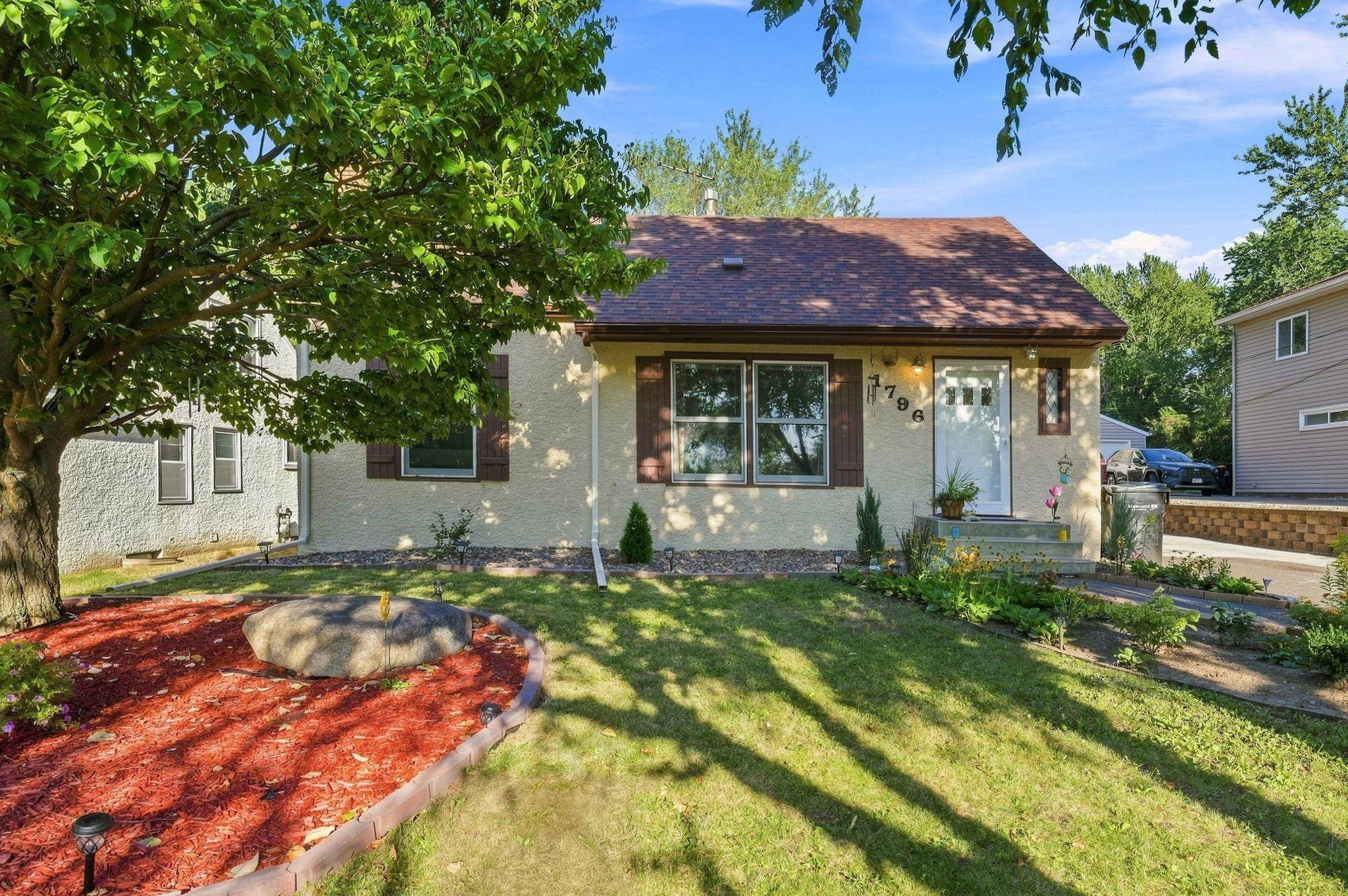 1796 Kennard ST, Maplewood, MN 55109