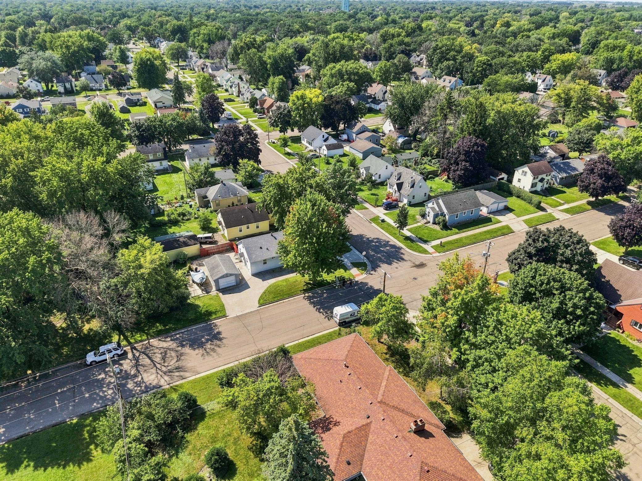 1310 8th ST NW, Austin, MN 55912
