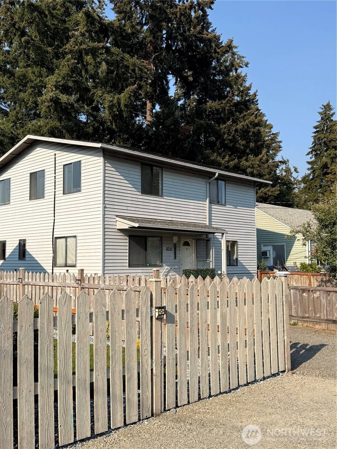 8711 Lawndale AVE SW, Lakewood, WA 98498