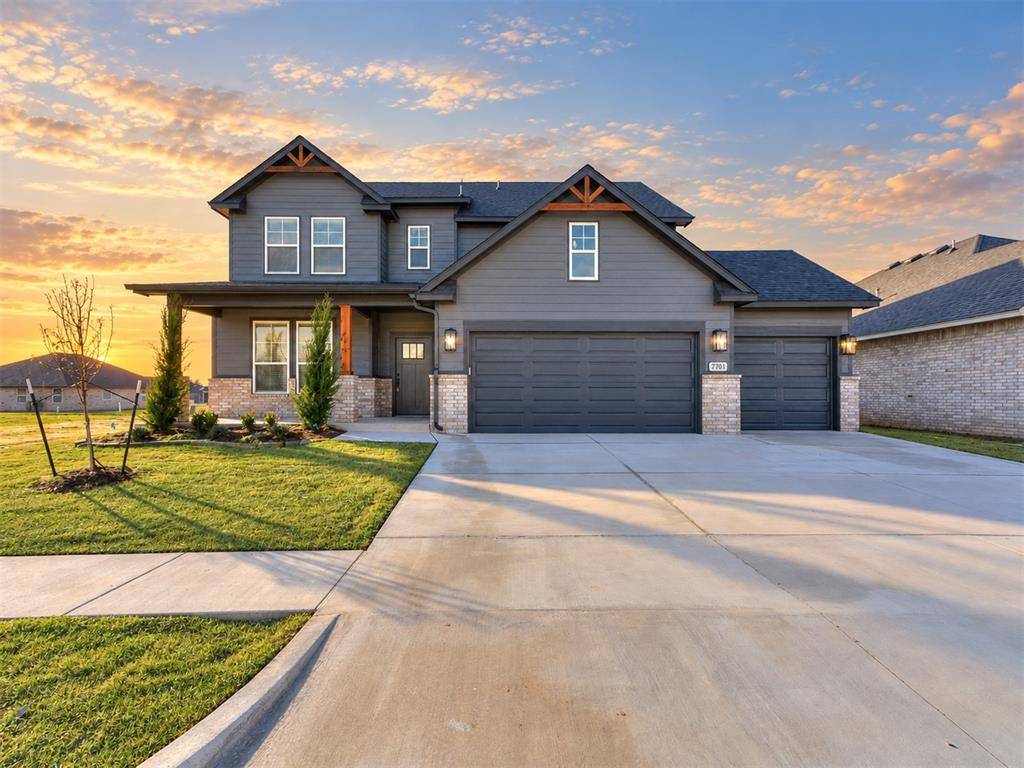7701 Three Woods LN, Yukon, OK 73099
