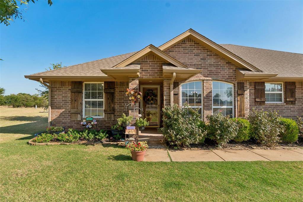 2096 County Road 1237, Tuttle, OK 73089