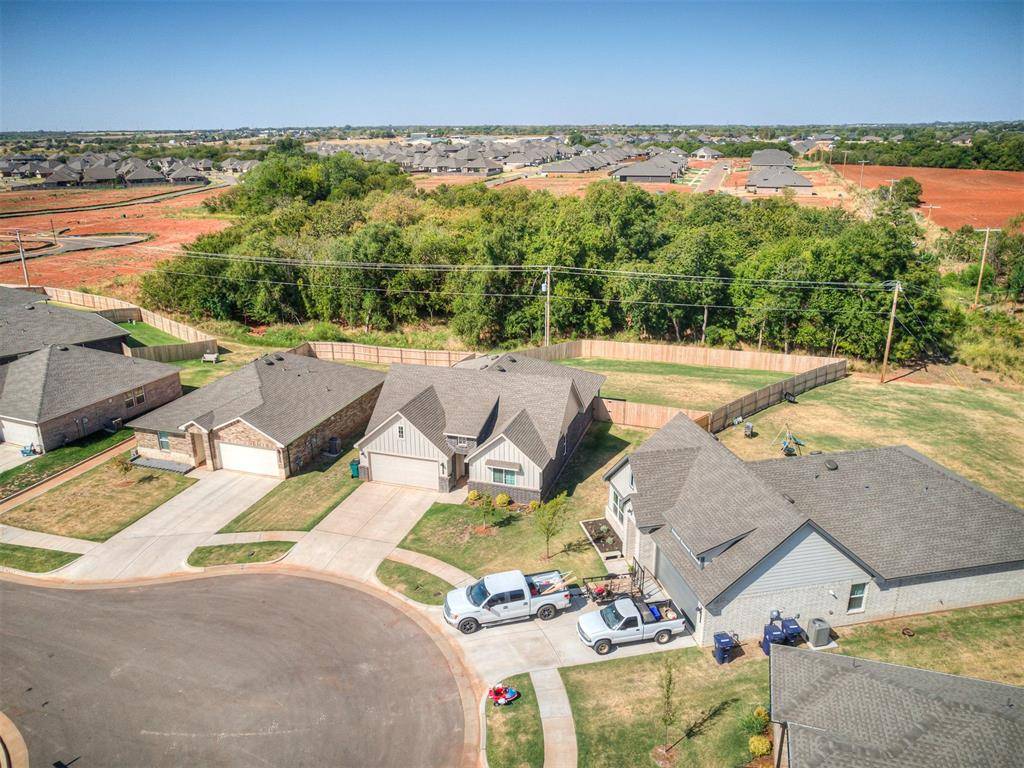 14231 Little Falls LN, Piedmont, OK 73078