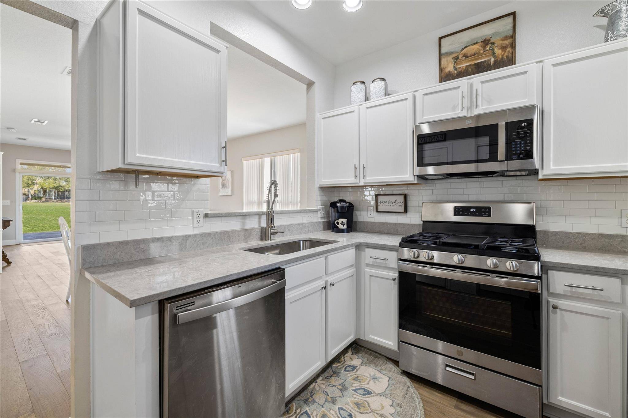 210 Crockett LN, Georgetown, TX 78633