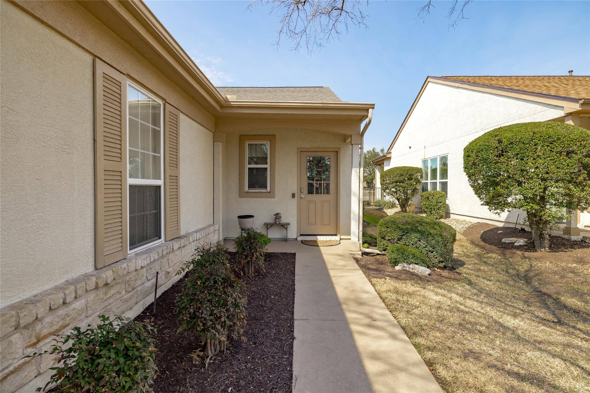 210 Crockett LN, Georgetown, TX 78633