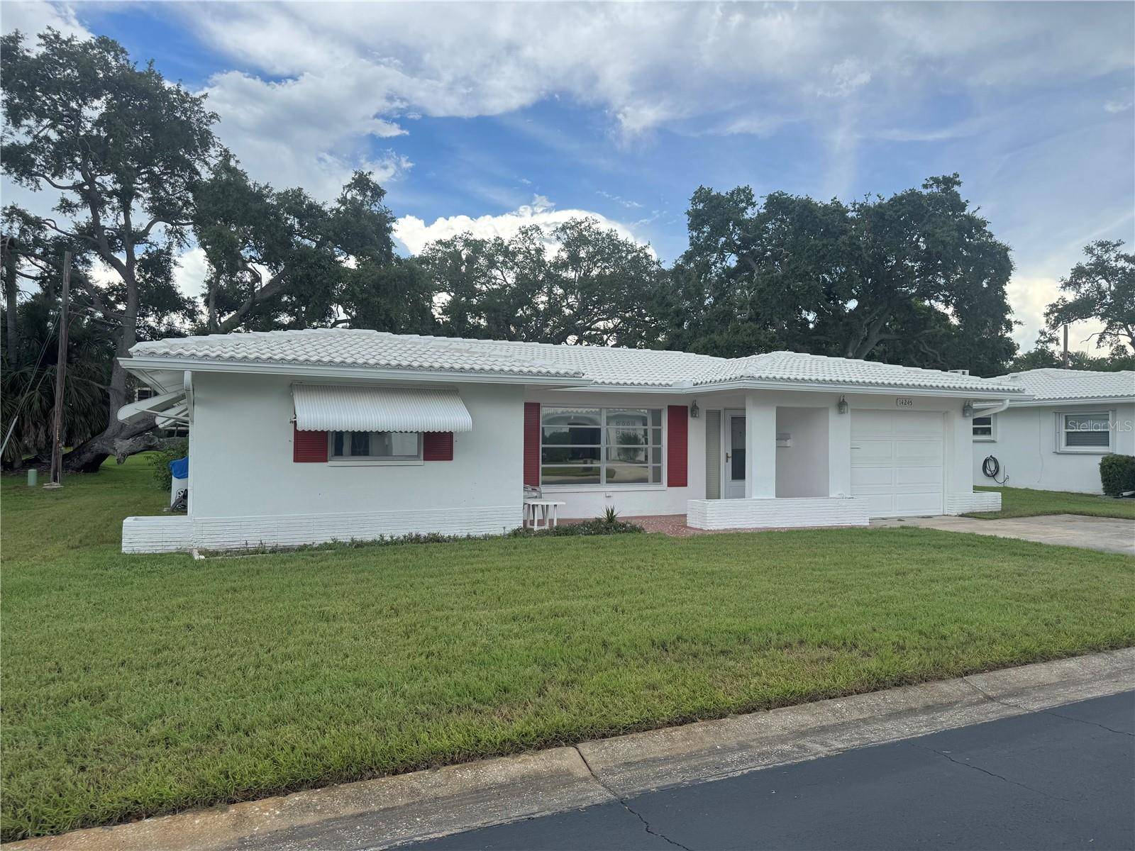14245 93RD AVE, Seminole, FL 33776
