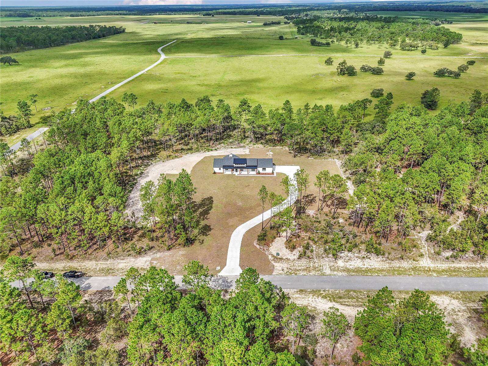 3890 SE 139 TER, Morriston, FL 32668