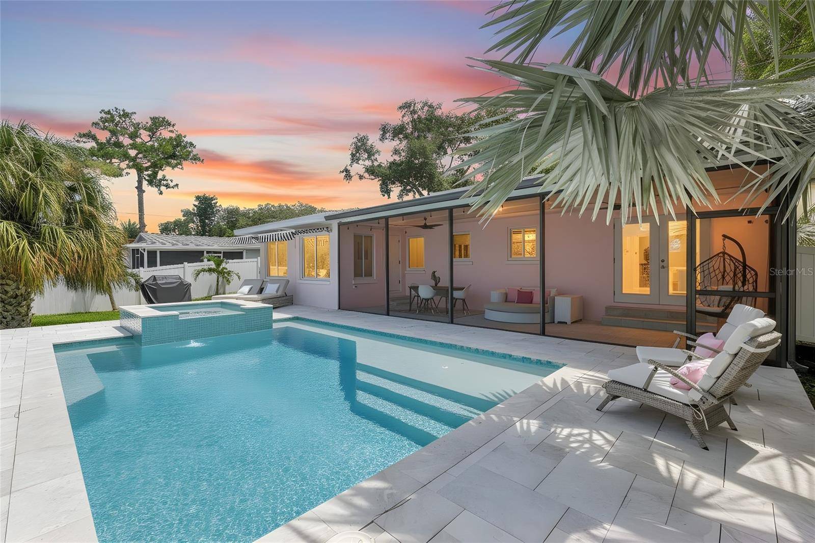 223 PINECREST DR, Palm Harbor, FL 34683