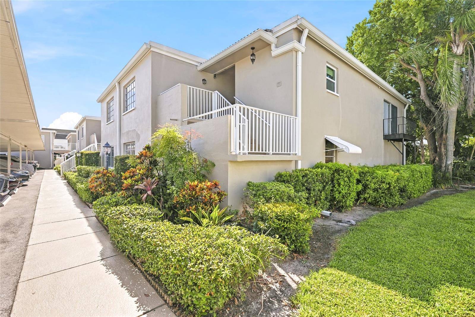 919 OSCEOLA RD #207, Belleair, FL 33756