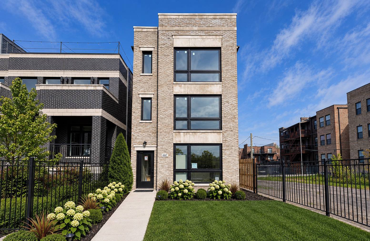 4447 S Calumet AVE, Chicago, IL 60653