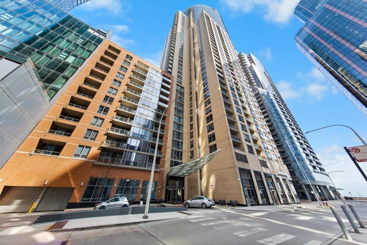 420 E Waterside DR #2303, Chicago, IL 60601