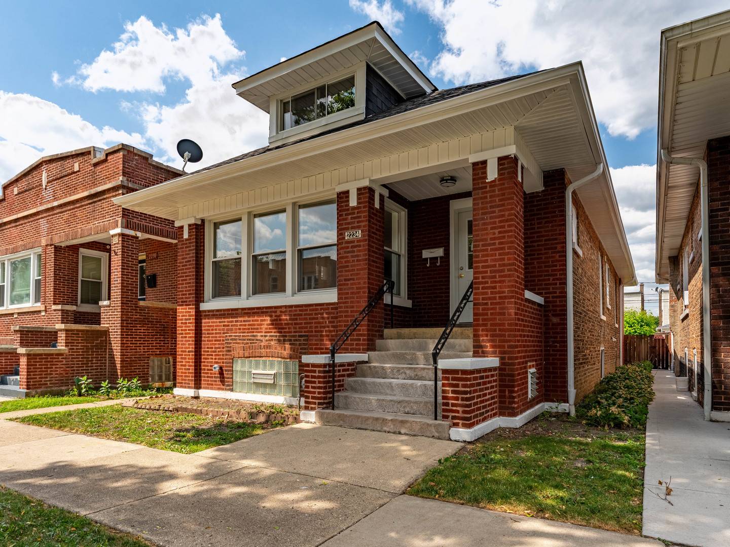 2234 Gunderson AVE, Berwyn, IL 60402